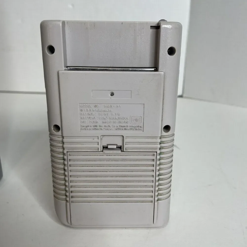Vintage Nintendo Gameboy Handheld System - Gray With Hard Plastic Case 1989 Rare